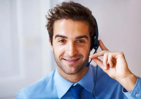 Équipe d'assistance AvenDATA aidant un client avec ViewBox