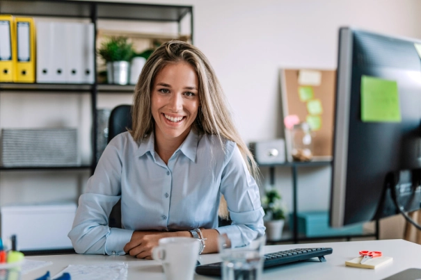 Expert AvenDATA présentant une démonstration de la solution ViewBox